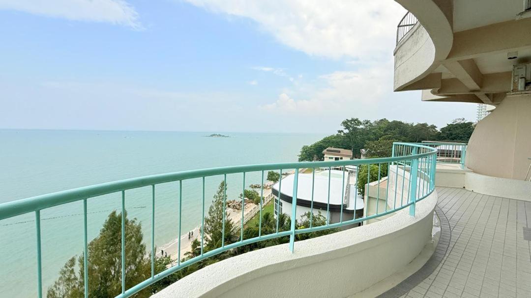 Rainbow Paradise At Tanjung Bungah Tanjung Bungah  Eksteriør billede